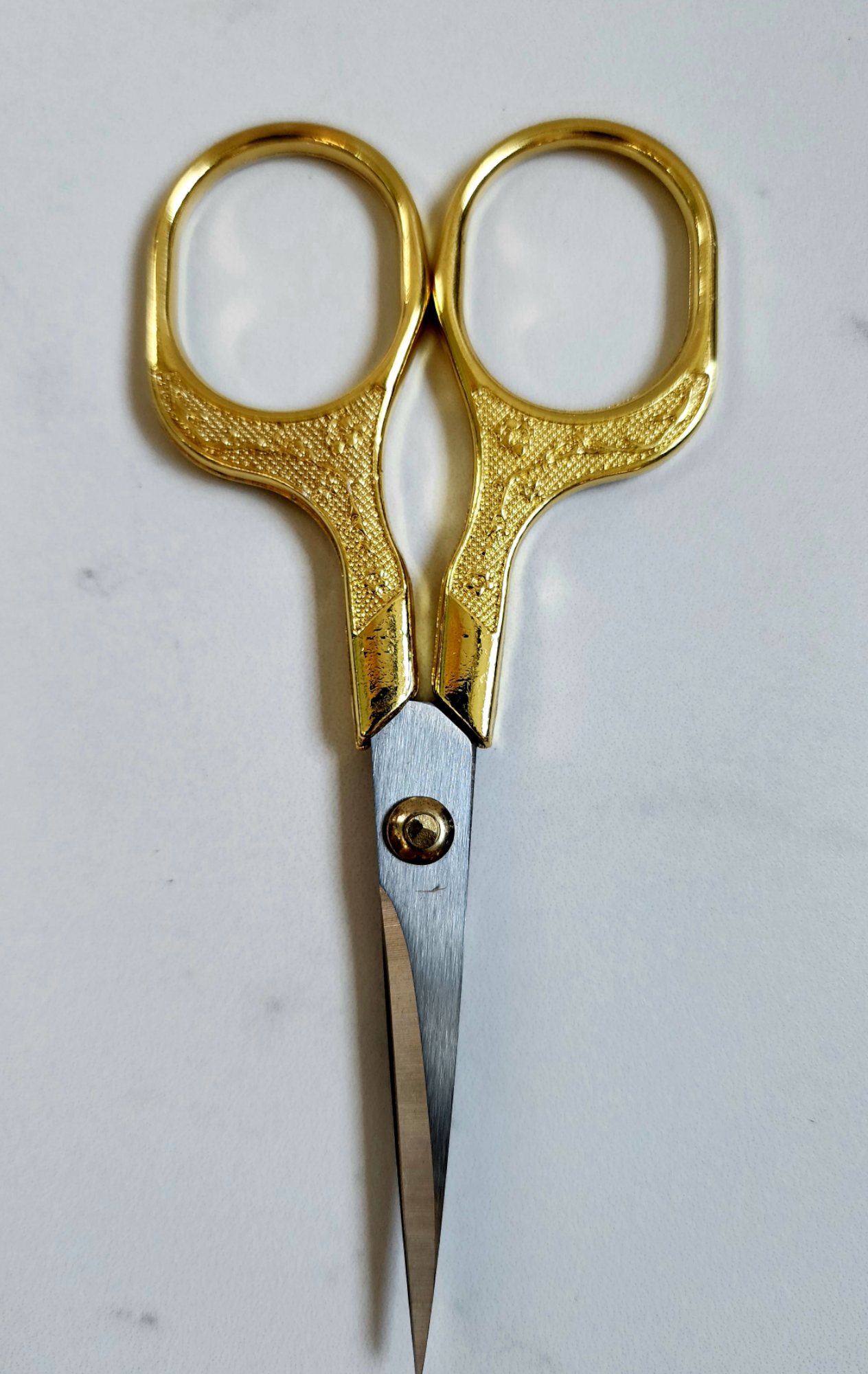 Vintage look prop snips